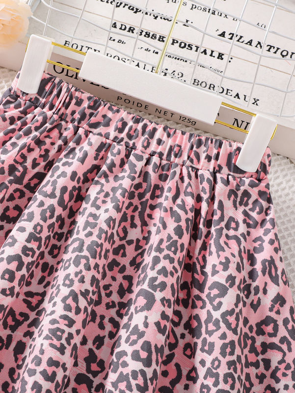 Gadis Rok Pendek Dan Gaun Leopard Diterbitkan dalam 91% polyester 9% kain spandex