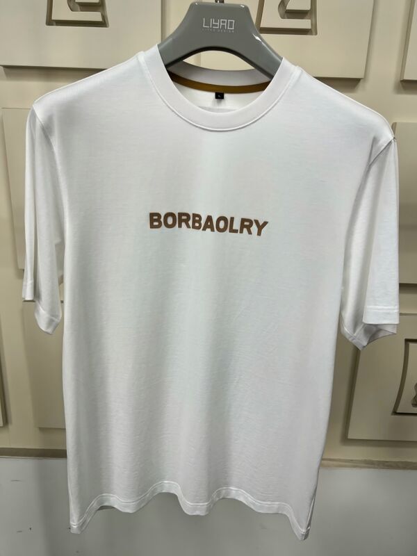 T-shirt lengan pendek pria berkualitas tinggi dengan logo khusus yang dicetak menggunakan teknologi DTG