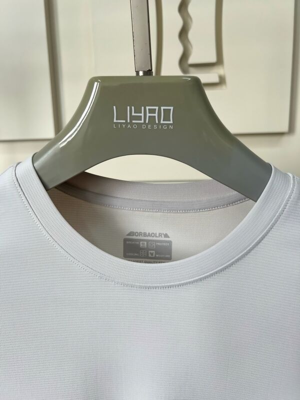 Atasan & Celana Pendek Lengan Pendek Olahraga Pria Abu-abu Muda, Kaos Pria yang Nyaman & Bernapas