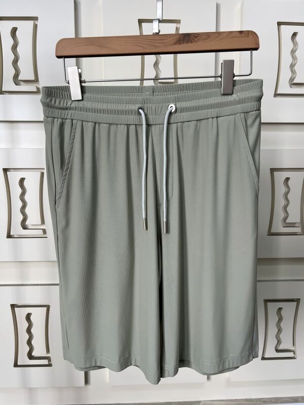 Pria Kualitas Tinggi Kebugaran Berlari celana pendek Bernafas Bahan cepat kering Panjang lutut Musim Panas Kembali Kantong Kantong Desain sederhana